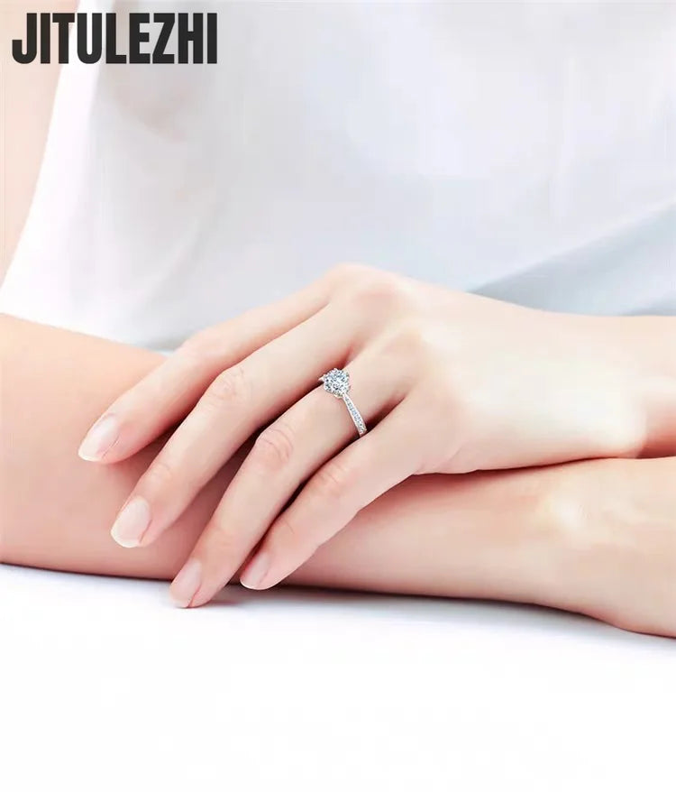 Hot Luxury Crystal 925 Sterling Silver Diamond Ring For Woman Beautiful Moissanite Ring Fashion Noble Wedding Party Jewelry