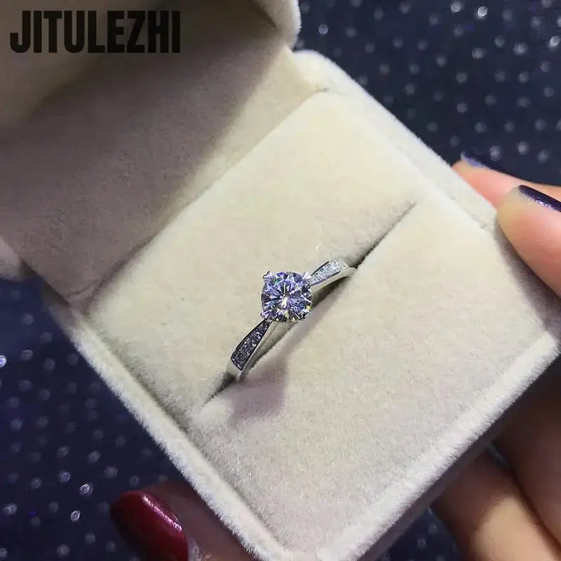 Hot Luxury Crystal 925 Sterling Silver Diamond Ring For Woman Beautiful Moissanite Ring Fashion Noble Wedding Party Jewelry